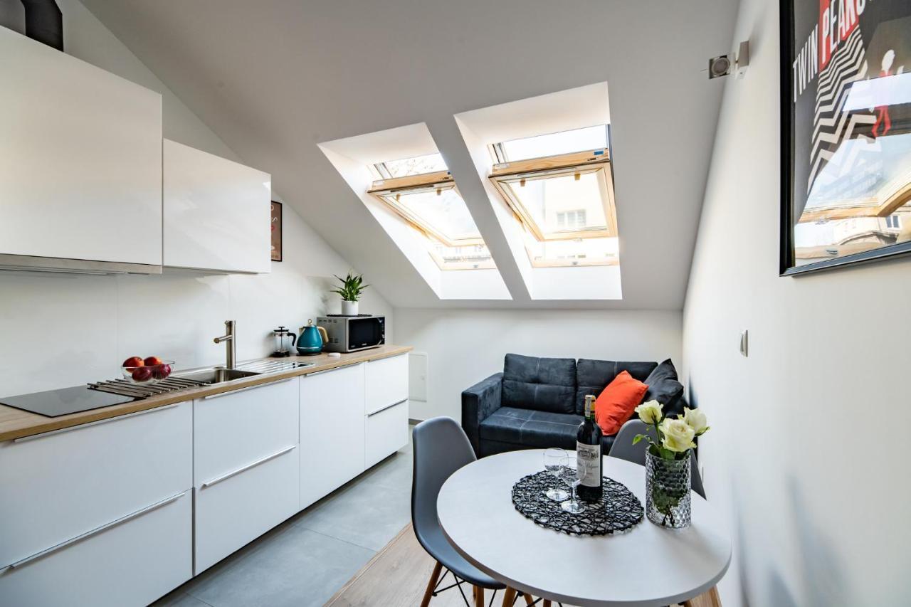 Neo Sky Apartment, Free Parking, 15 Min Walk Old Town&Kazimierz - By Homelike Kraków Exteriör bild
