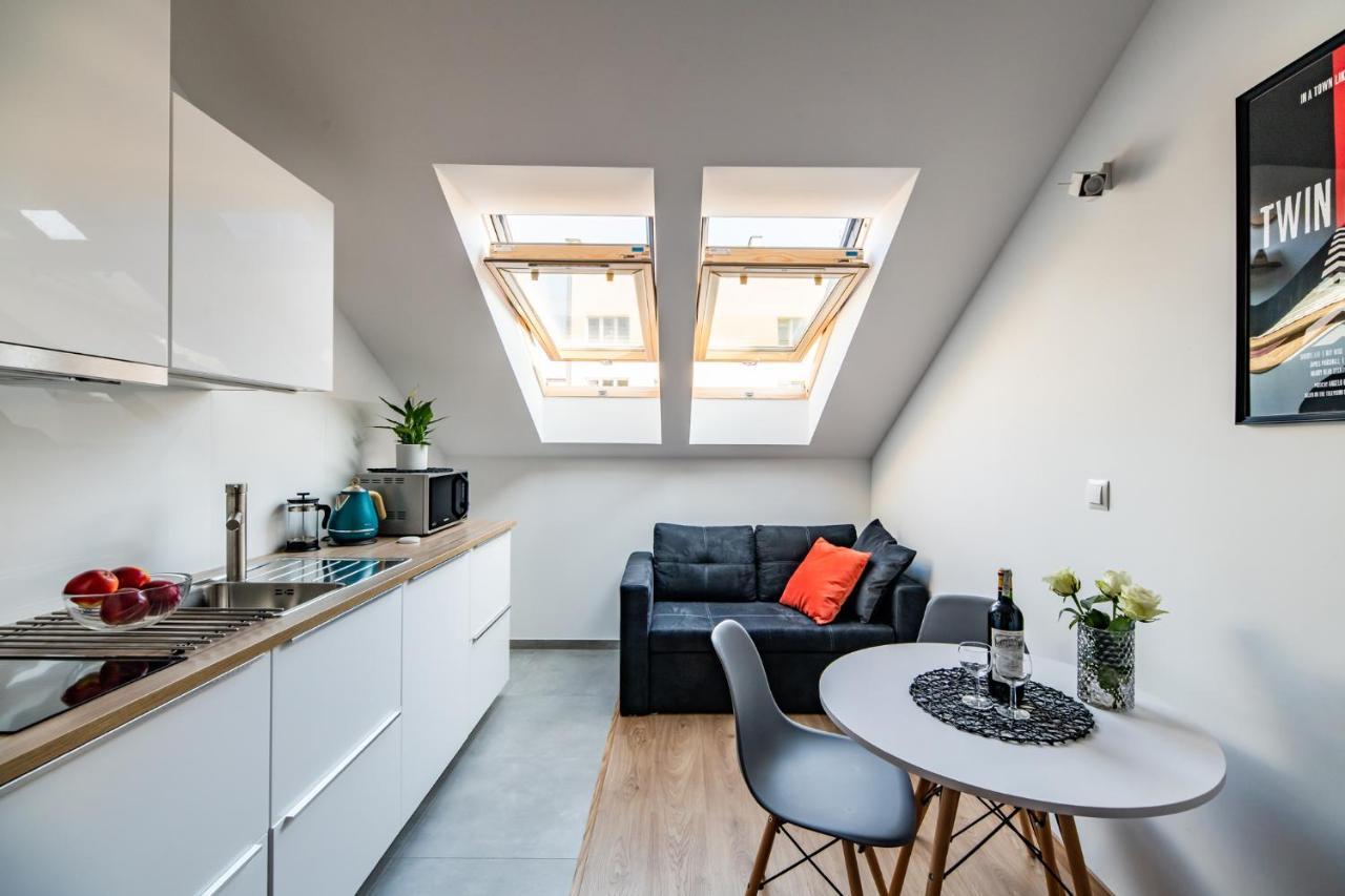 Neo Sky Apartment, Free Parking, 15 Min Walk Old Town&Kazimierz - By Homelike Kraków Exteriör bild